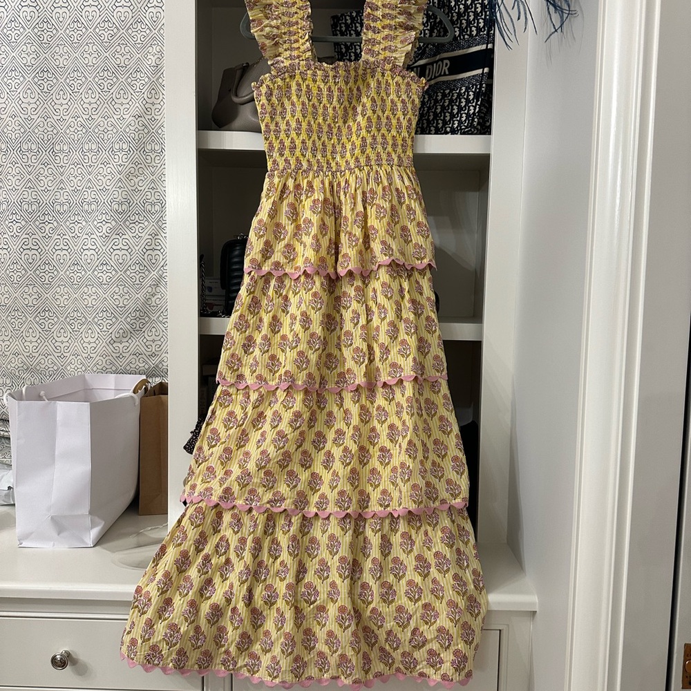 Saylor size small tiered dress